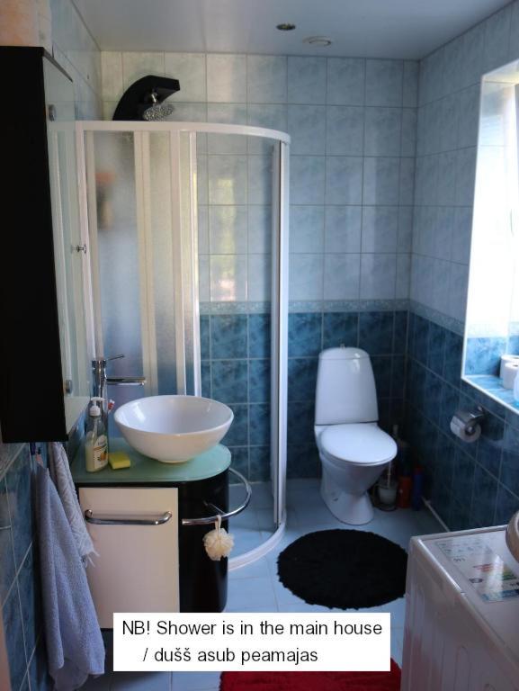 Cozy Summer House With Free Parking Near City Center & Beach Kuressaare Kültér fotó